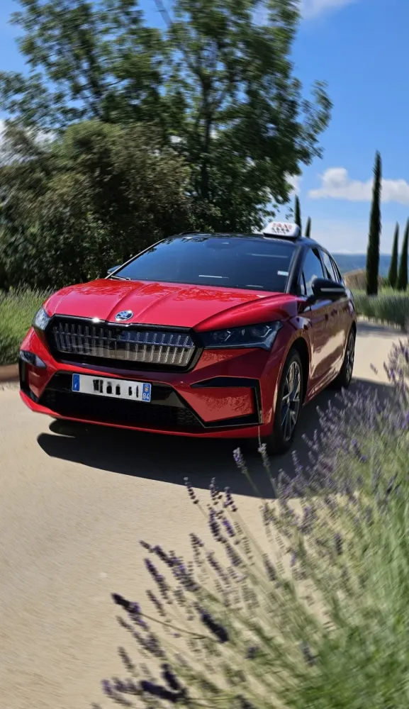 skoda rouge à Apt 8webp
